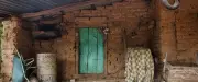Un Chinois construit seul une tour illégale de dix étages et défie la démolition