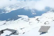 Un couple surpris en pleine intimité par une webcam de montagne en Suisse