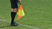 Un entraîneur de football U12 placé en garde à vue après une altercation avec l'arbitre à Beauvoisin