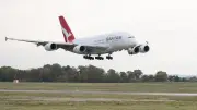 Un outil oublié dans l'aile d'un Airbus A380 de Qantas a survolé le Pacifique
