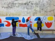 Une fresque bordelaise créée par 300 élèves de l'école Somme avec l'artiste Mascarade