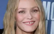 Vanessa Paradis annule son concert au Printemps de Bourges pour raisons médicales