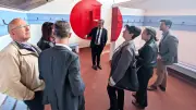 Vestiaires rénovés à l'école de voile : une touche artistique pour les enfants