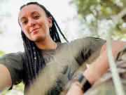 Yaryna Chornohuz, caporale-cheffe ukrainienne et poétesse, lit ses vers à Saint-Dié-des-Vosges