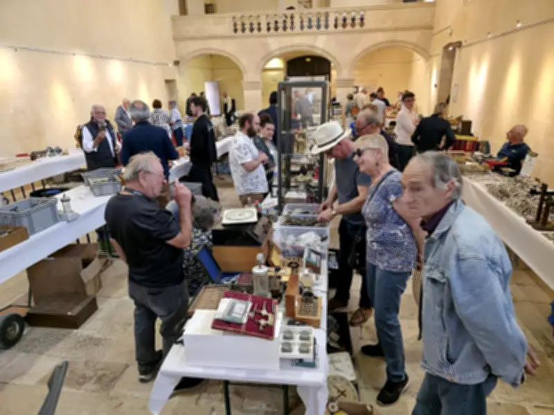 10e bourse horlogère au couvent des Minimes : 500 visiteurs et 28 exposants