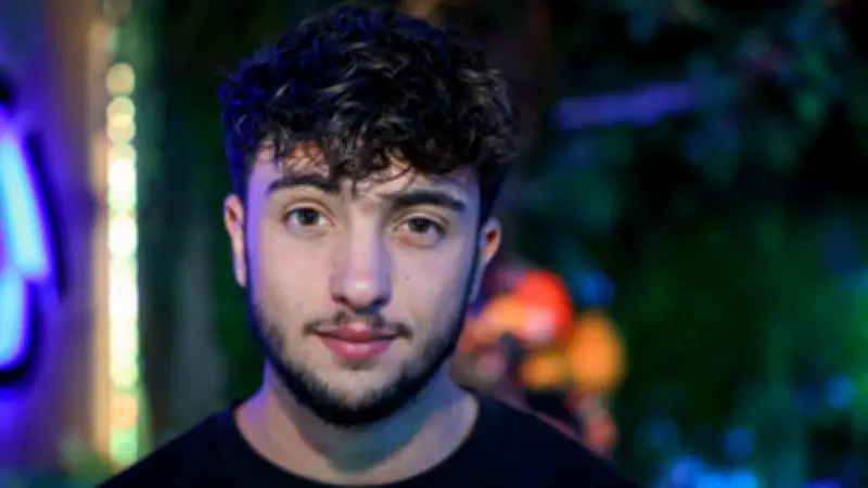 14 influenceurs s'affrontent à la Fléchettes Cup de Lille ce samedi