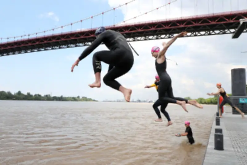 18e Traversée de Bordeaux à la nage le 7 juin