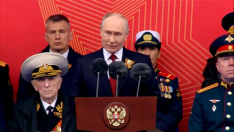 9-Mai : Poutine qualifie la guerre en Ukraine de « cause juste »