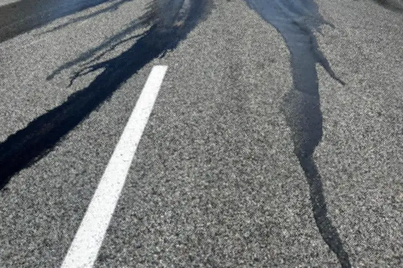 Accident de moto à Mandelieu : deux blessés graves, la moto prend feu