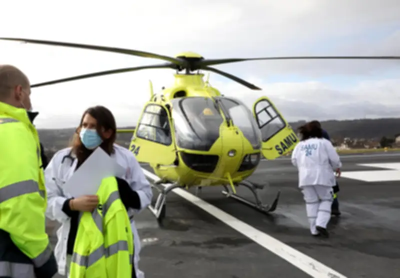 Accident de moto à Miallet : une femme héliportée à Limoges