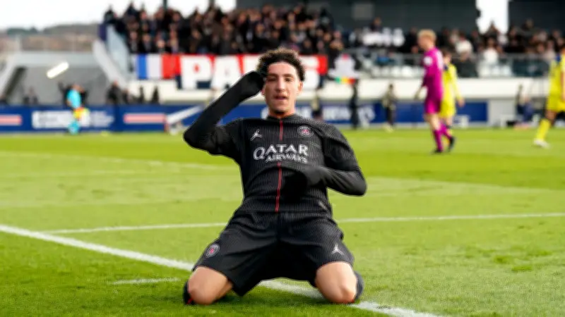 Adam Ayari : le jeune attaquant du PSG va signer son premier contrat pro