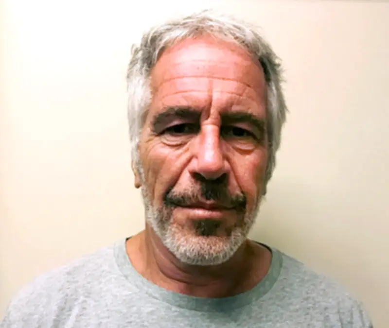 Affaire Epstein : le financier accusé de viol en prison à Palm Beach