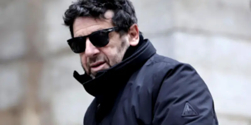 Affaire Patrick Bruel : le parquet de Nanterre rouvre une enquête