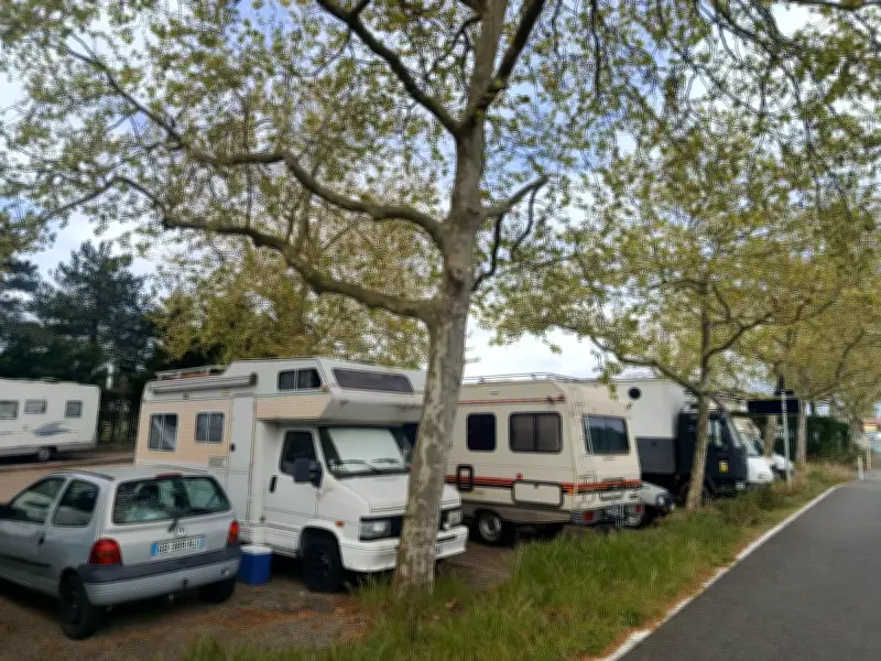Aire de camping-cars gratuite à Arcachon : un état déplorable
