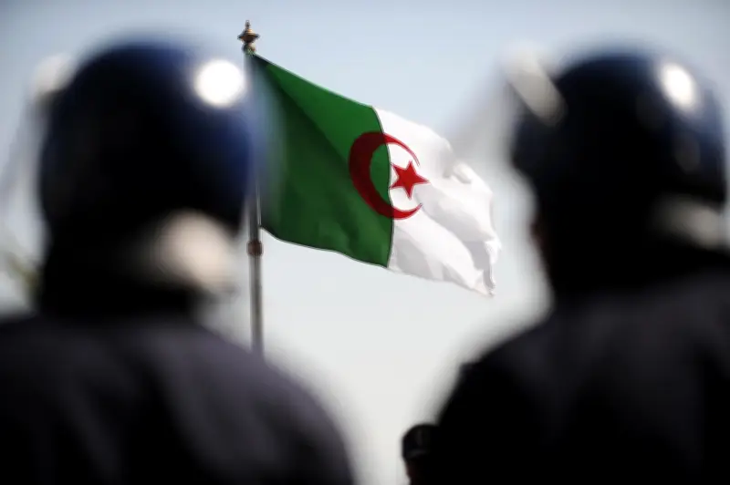Algérie : le chef du renseignement intérieur remplacé après un an