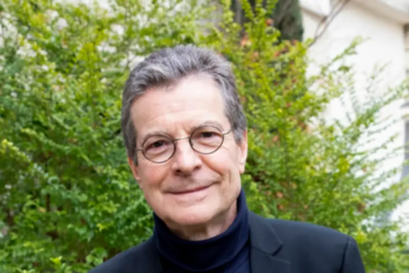 Antoine Compagnon : « En 1966, la France avait des projets qui fascinent les jeunes »
