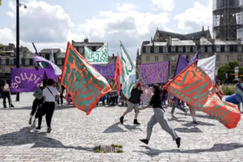 Aperçu, la biennale du design graphique, revient à Bordeaux du 27 au 31 mai