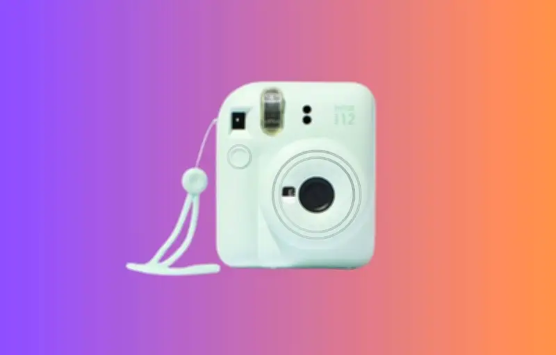 Appareil photo instantané Instax Mini 12 : capturez vos souvenirs en un clic