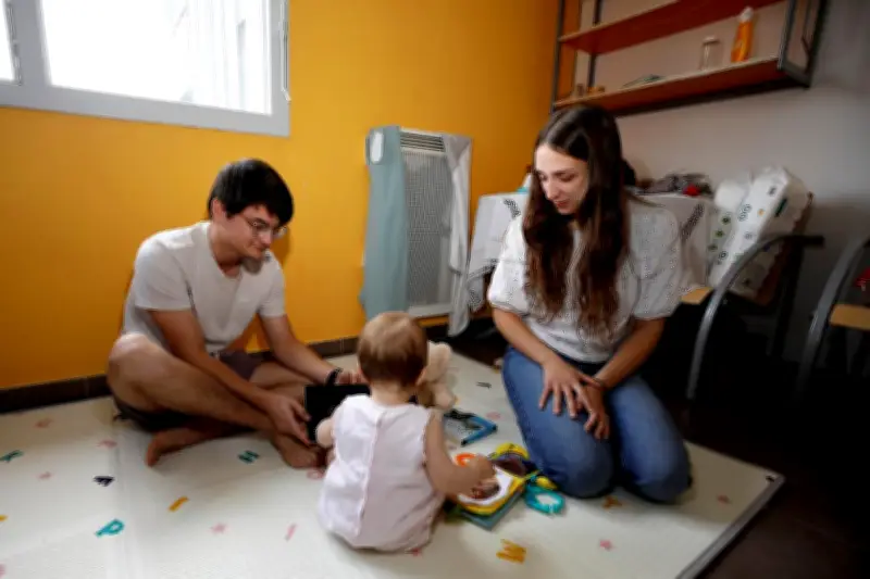 Appel à la solidarité pour un couple d'étudiants expulsé de son logement Crous après une naissance