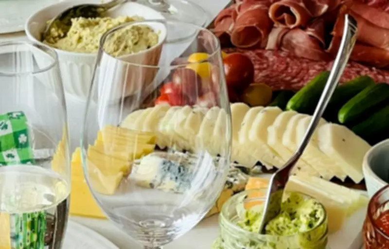 Apéro dînatoire de mai : 10 recettes de saison à partager
