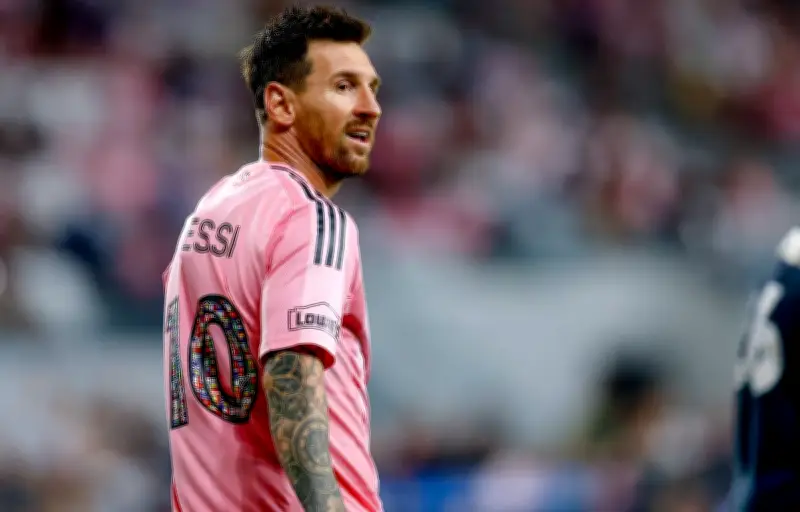 Argentine en alerte : Messi sort blessé à 3 semaines du Mondial