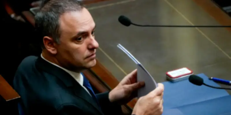 Argentine : Milei attaque la presse, son chef de gouvernement soupçonné d'enrichissement illicite