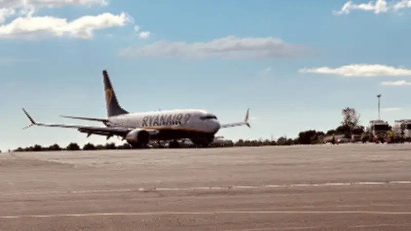 Aéroport de Béziers évacué : colis suspect, avion bloqué et passagers confinés