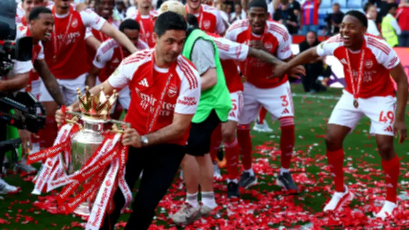 Arsenal soulève le trophée de Premier League après 22 ans d'attente