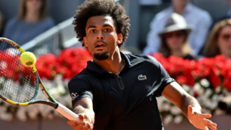 Arthur Fils rassurant après son abandon à Rome à trois semaines de Roland-Garros