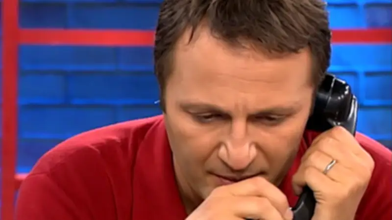 Arthur veut relancer "À prendre ou à laisser" malgré les polémiques sexistes