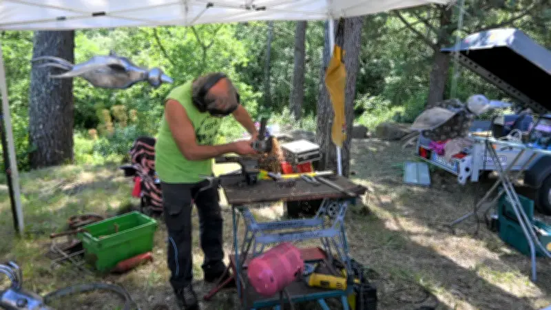 Art'récup : des artistes-soudeurs en compétition à Sabran