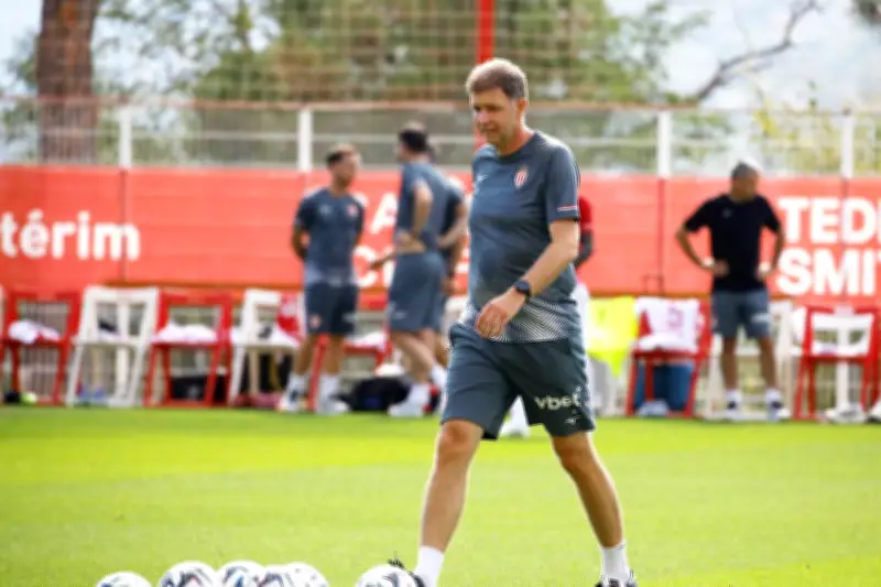 AS Monaco : le contrat de l'entraîneur des gardiens Frédéric De Boever ne sera pas prolongé