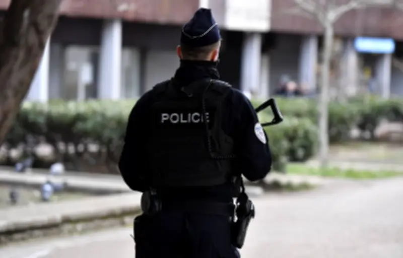 Attaque à Grenoble : trois suspects mis en examen et écroués