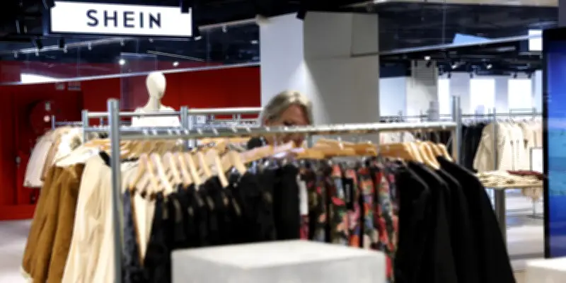 Au BHV à Paris : rayons déserts et 40% de surface fermée, une descente aux enfers