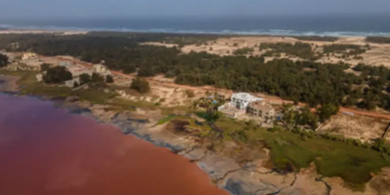 Au Sénégal, le lac Rose menacé par un projet immobilier géant