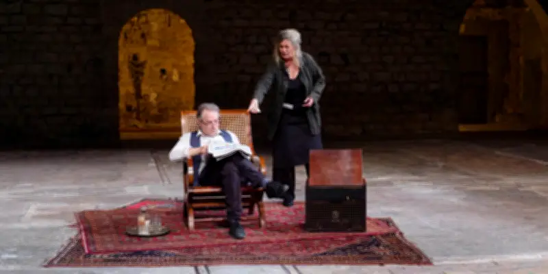 Au Théâtre de l'Épée de Bois, Bernard Sobel met en scène un déluge d'aigreur avec "Le Récit de la servante Zerline"
