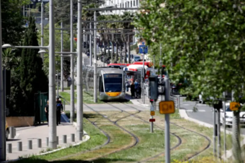 Automobiliste blessé dans une collision avec le tramway à Nice