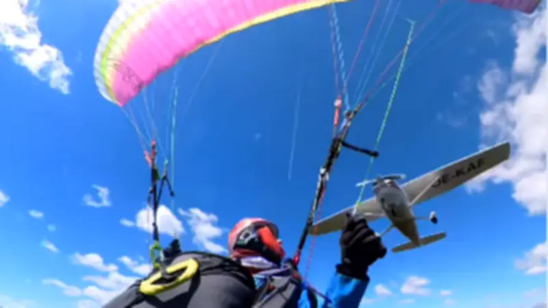Autriche : une parapentiste survit miraculeusement à une collision avec un avion