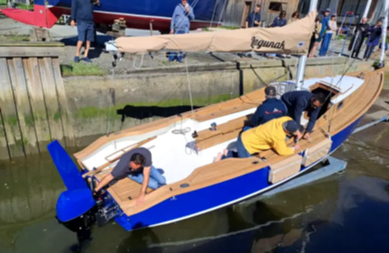 Bô Yachting met à l'eau le 19e Ti'Bac, un voilier traditionnel du Bassin