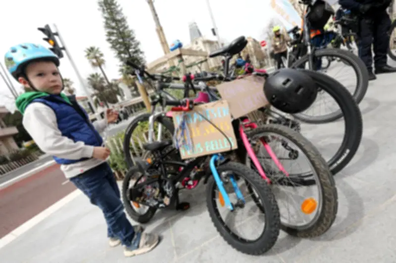 Balade à vélo « avec les minots » pour sécuriser les rues à Toulon
