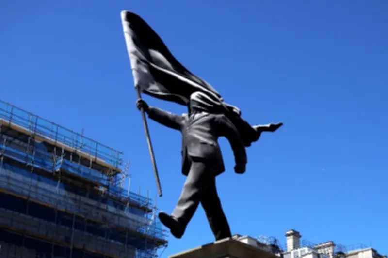 Banksy dévoile une statue surprise en plein cœur de Londres