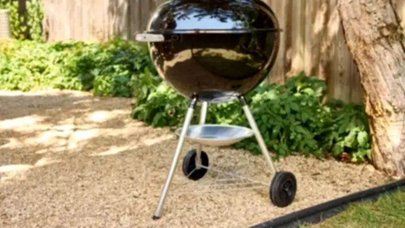 Barbecue Weber 57 cm à 119,99 € chez Cdiscount : offre imbattable