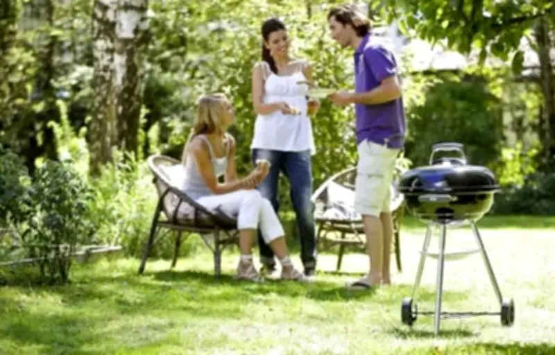 Barbecue Weber Compact Kettle à 99,99 € : l’achat qui change tout