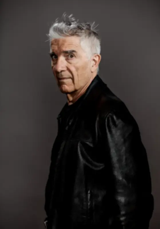 Baru : "Je hais les îles désertes, je vais jamais sur les îles désertes"