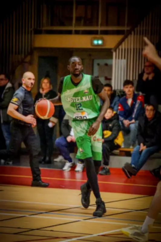Basket : Castelnau s'incline face à un Rémi Lesca exceptionnel
