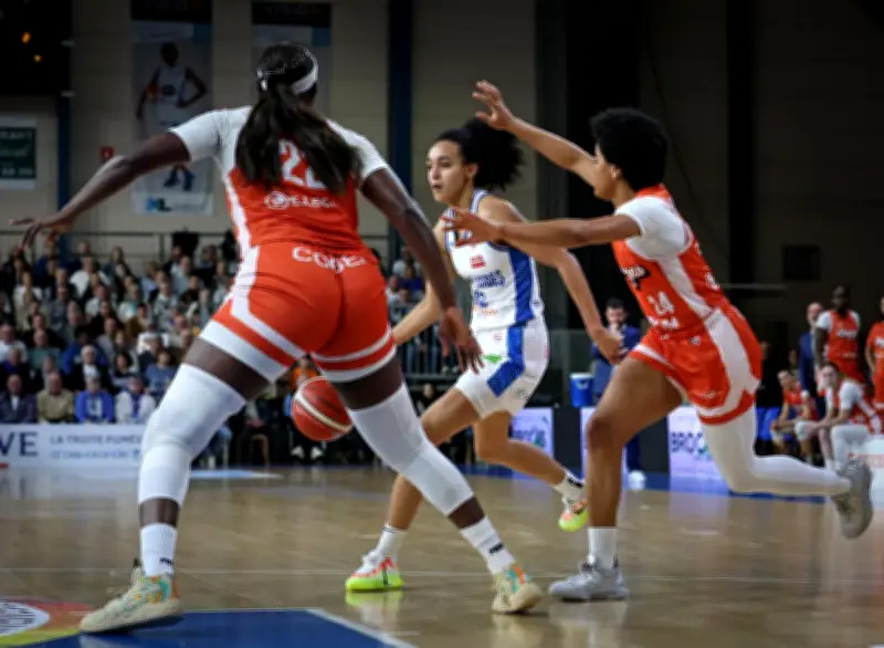 Basket Landes dominé par Bourges en finale : défaite 67-49