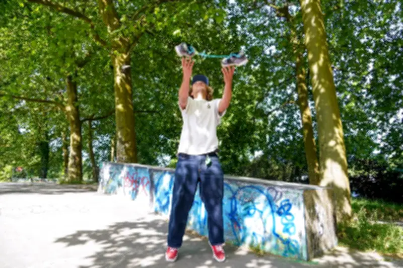 À Bayonne, le mystère des chaussures suspendues au skatepark