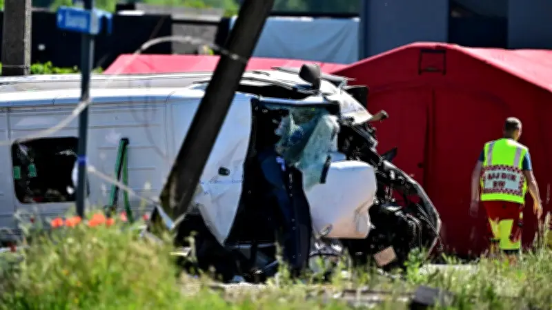 Belgique : un car scolaire percuté par un train, quatre morts dont deux enfants