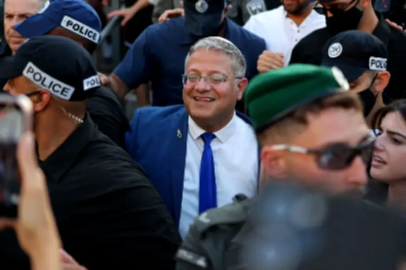 Ben Gvir humilie des détenus de la flottille pour Gaza filmés à genoux