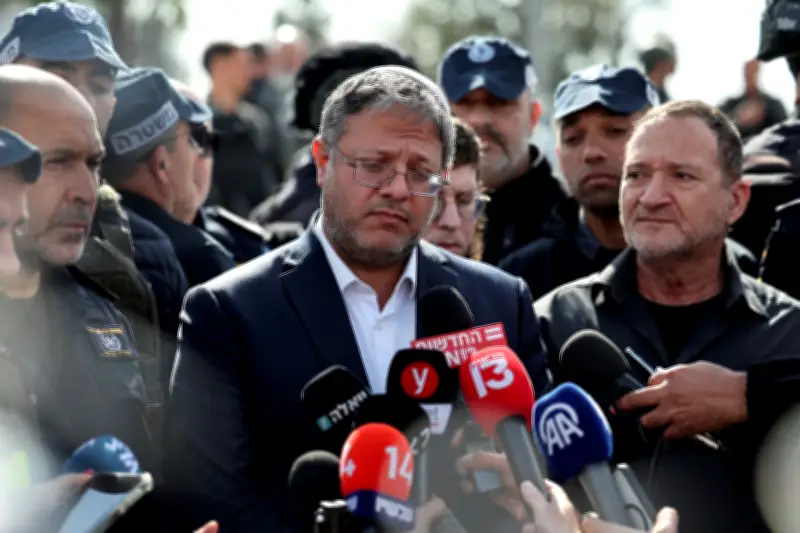Ben Gvir humilie des militants propalestiniens, provoquant l'indignation